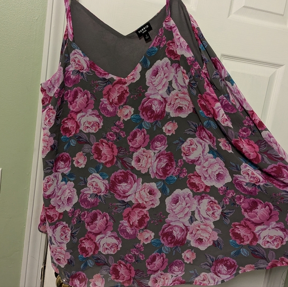 Flowy Floral Top 💜 - Picture 5 of 6